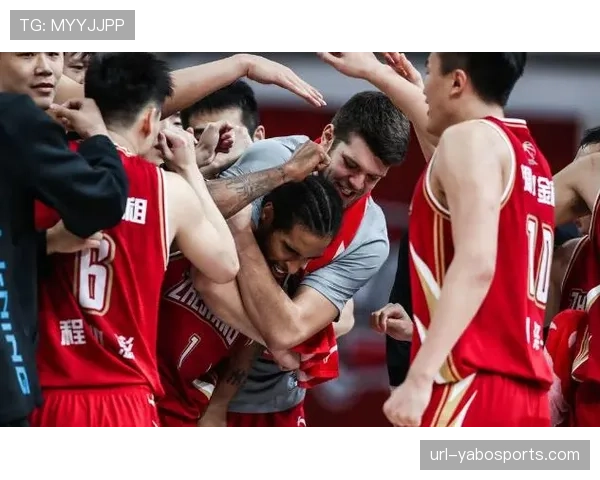 浙江与深圳比赛第二节，双方在3分钟内合计完成7次转换进攻，节奏极快